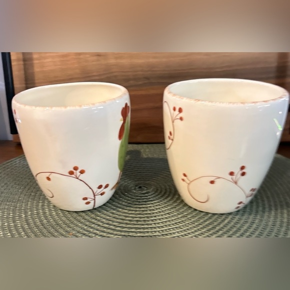 Set of 2 Laurie Gates "Corsica Collection" Chicken Ceramic 16 oz. Mugs Cups EUC. - Picture 4 of 9
